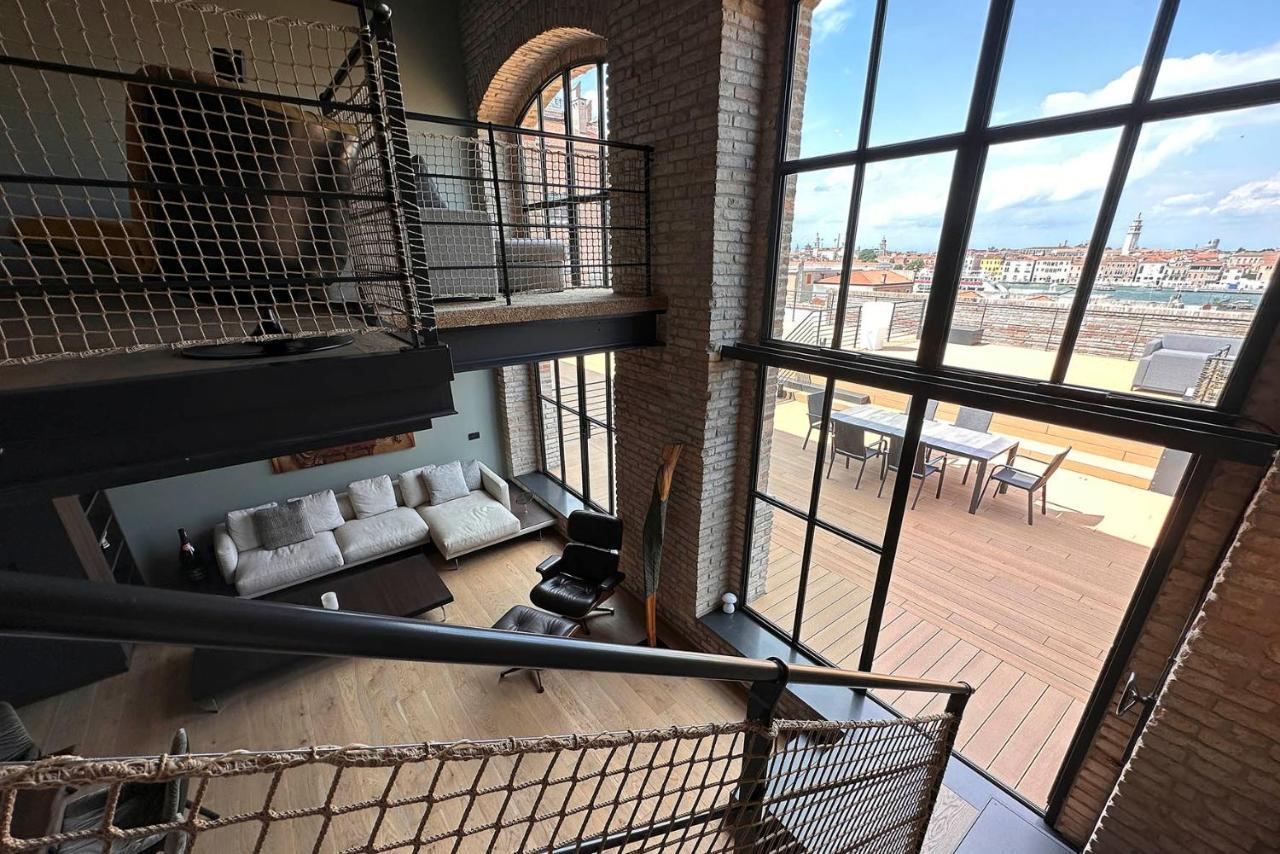 Fortuny Design Loft And Terrace Apartment Venedig
